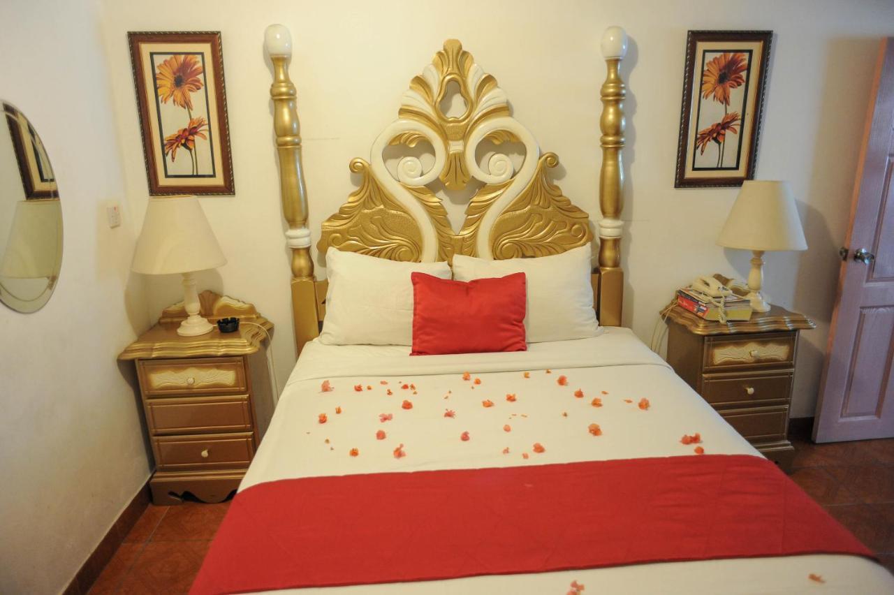 Glorianna Hotel Montego Bay Eksteriør billede