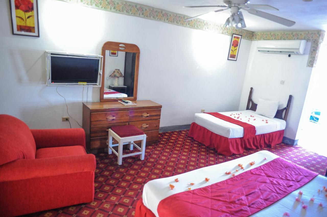 Glorianna Hotel Montego Bay Eksteriør billede