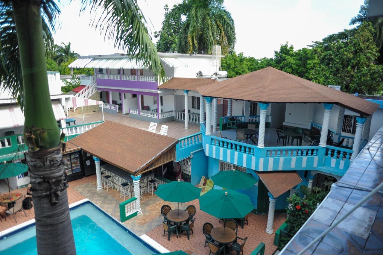 Glorianna Hotel Montego Bay Eksteriør billede