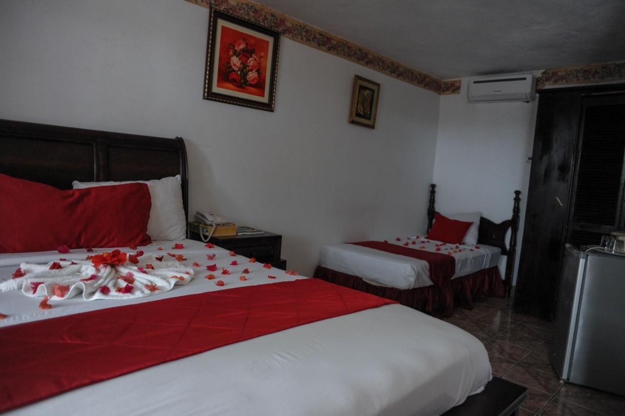 Glorianna Hotel Montego Bay Eksteriør billede